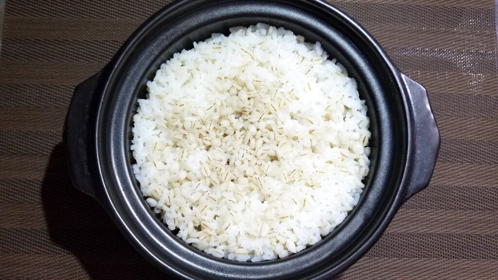 スーパー大麦バーリーマックスを米と一緒に炊く